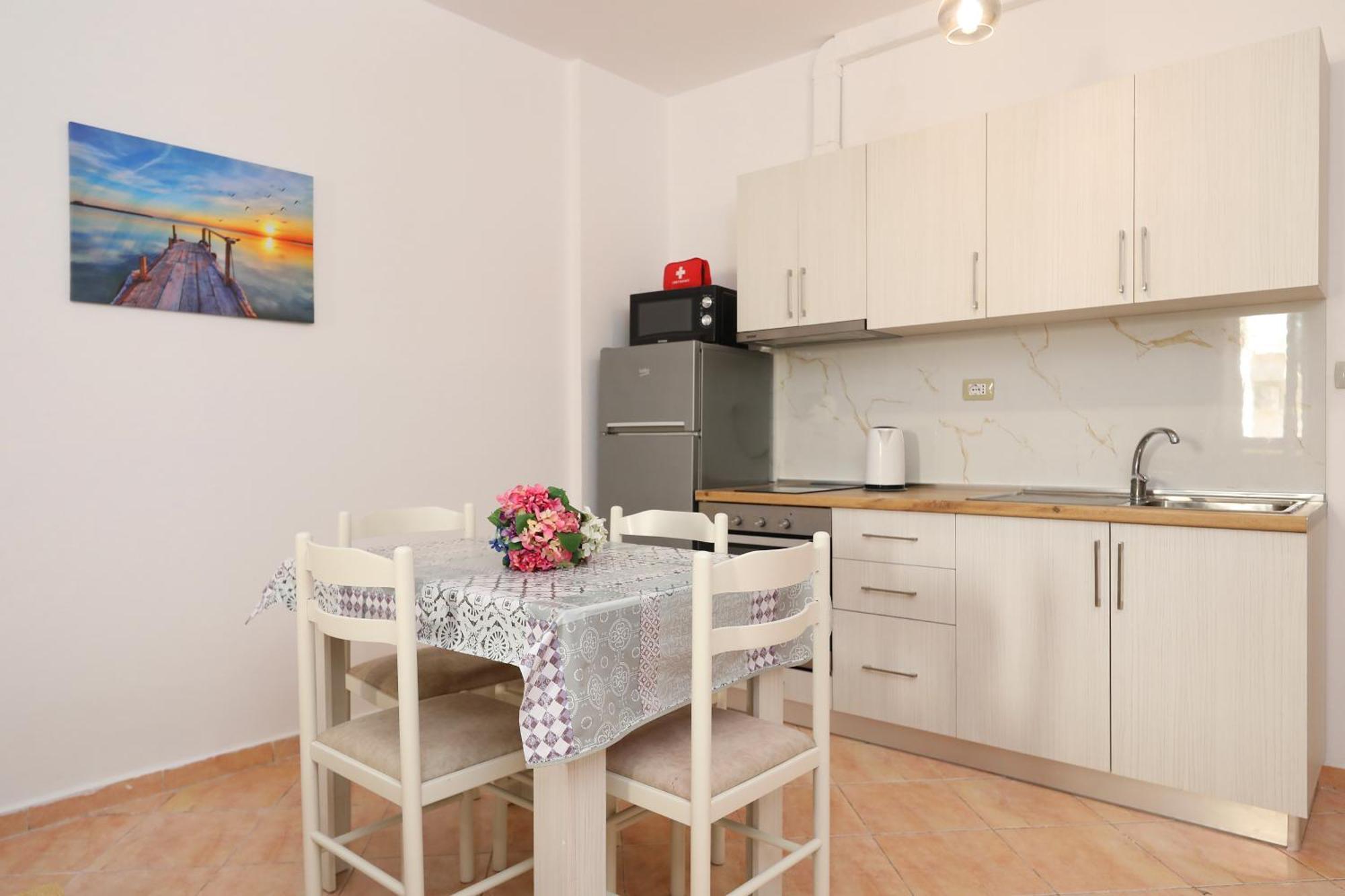 Sunny Side Apartments Vlorë エクステリア 写真